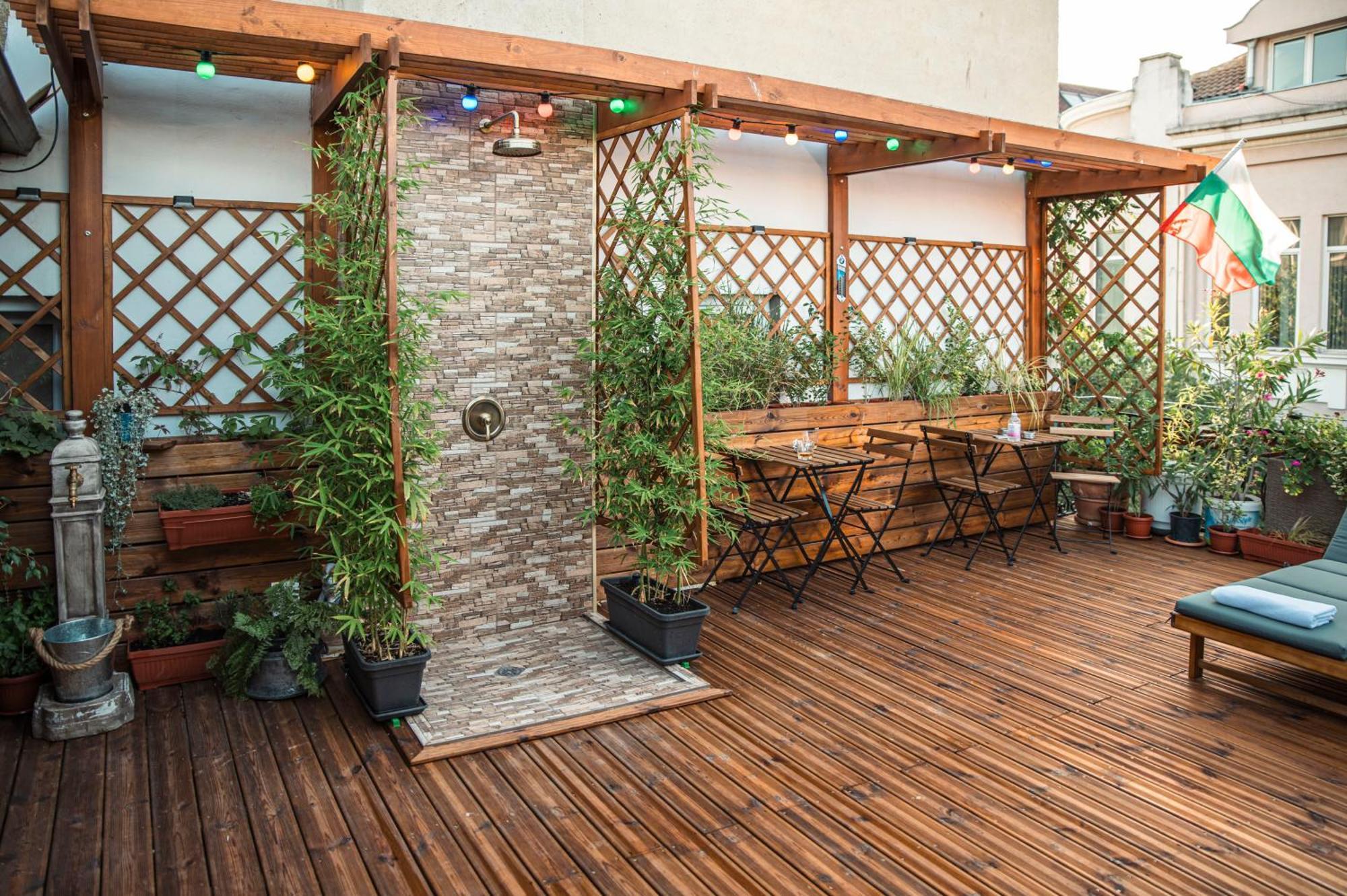 Three Dolphins Hotel With Rooftop Terracе Varna Exterior foto